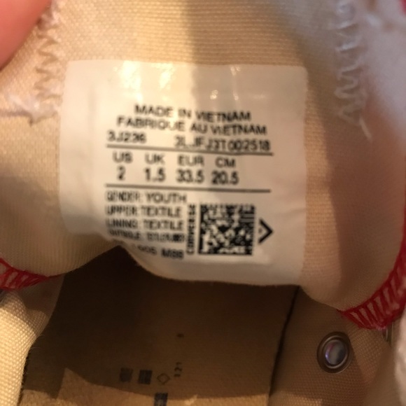 Converse - Picture 4 of 5